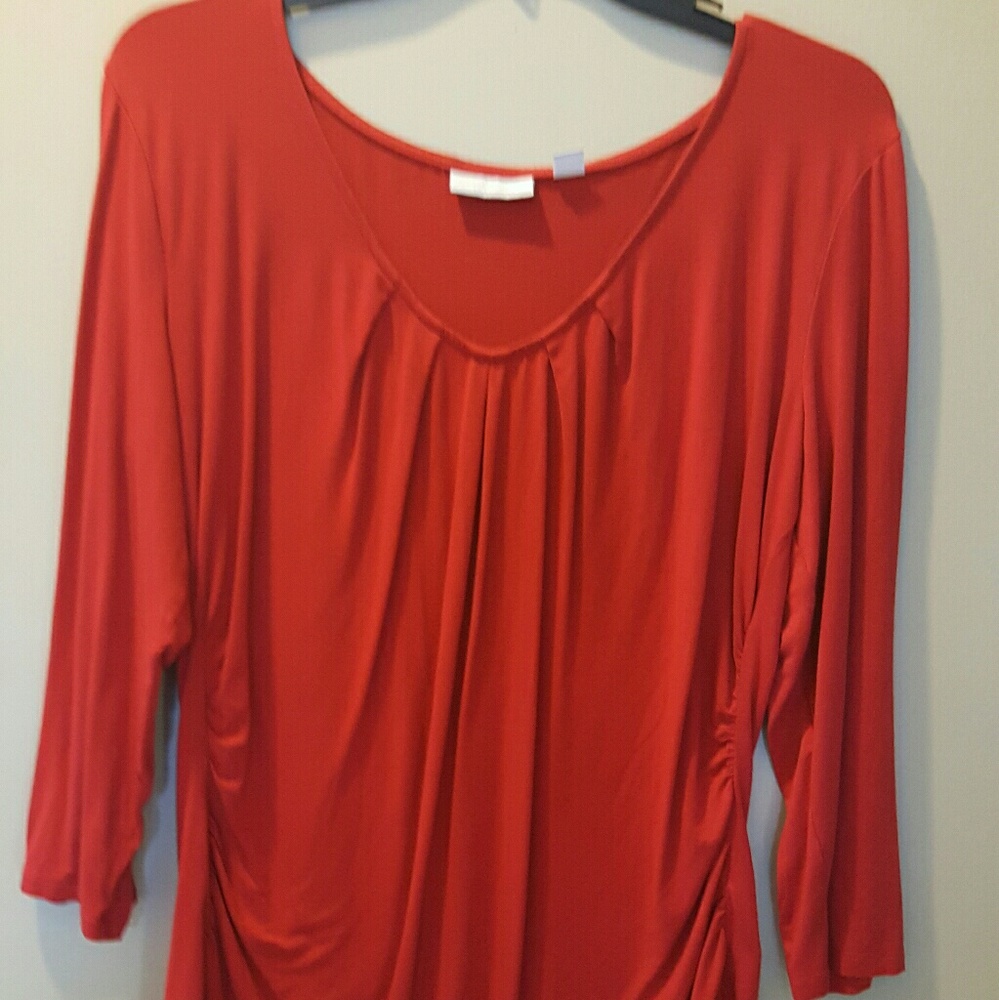 2 TOPS FOR 1 PRICE BUNDLE!
