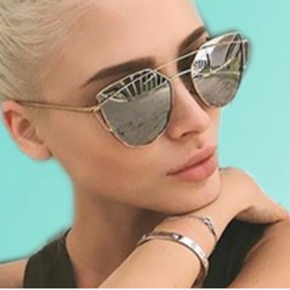 Trendy celebrity style sunglasses Metallic silver - Picture 2 of 3