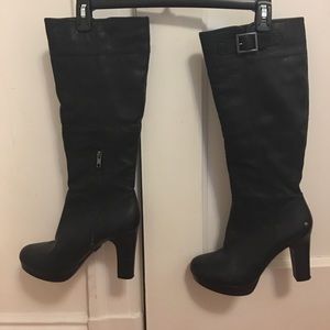 Knee-high Ugg Boots