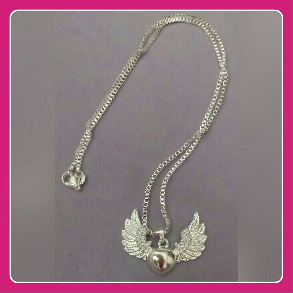 Angel Wings Heart necklace