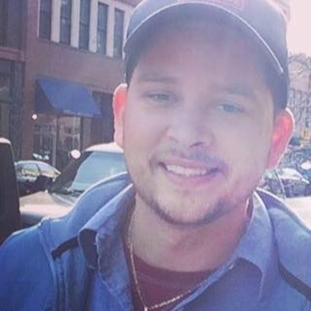 Meet your Posher, Collin