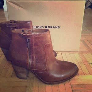 Lucky brand brown 'eugina' bootie 8.5