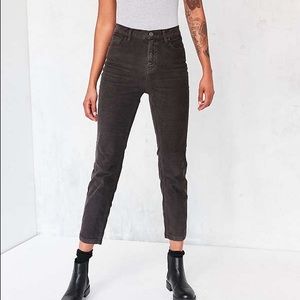 BDG Girlfriend Jeans- Black