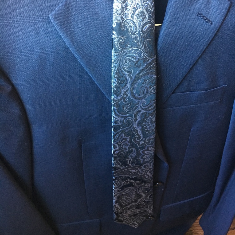 Men's tie