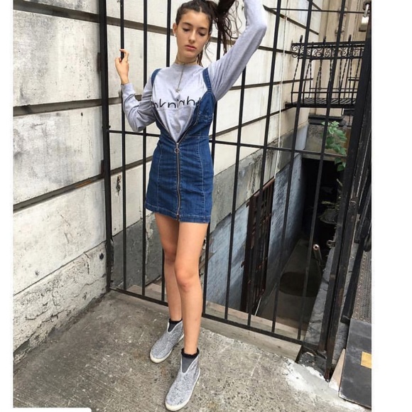 Crystal Rhinestone Embellished High Top Sneakers - Picture 2 of 8