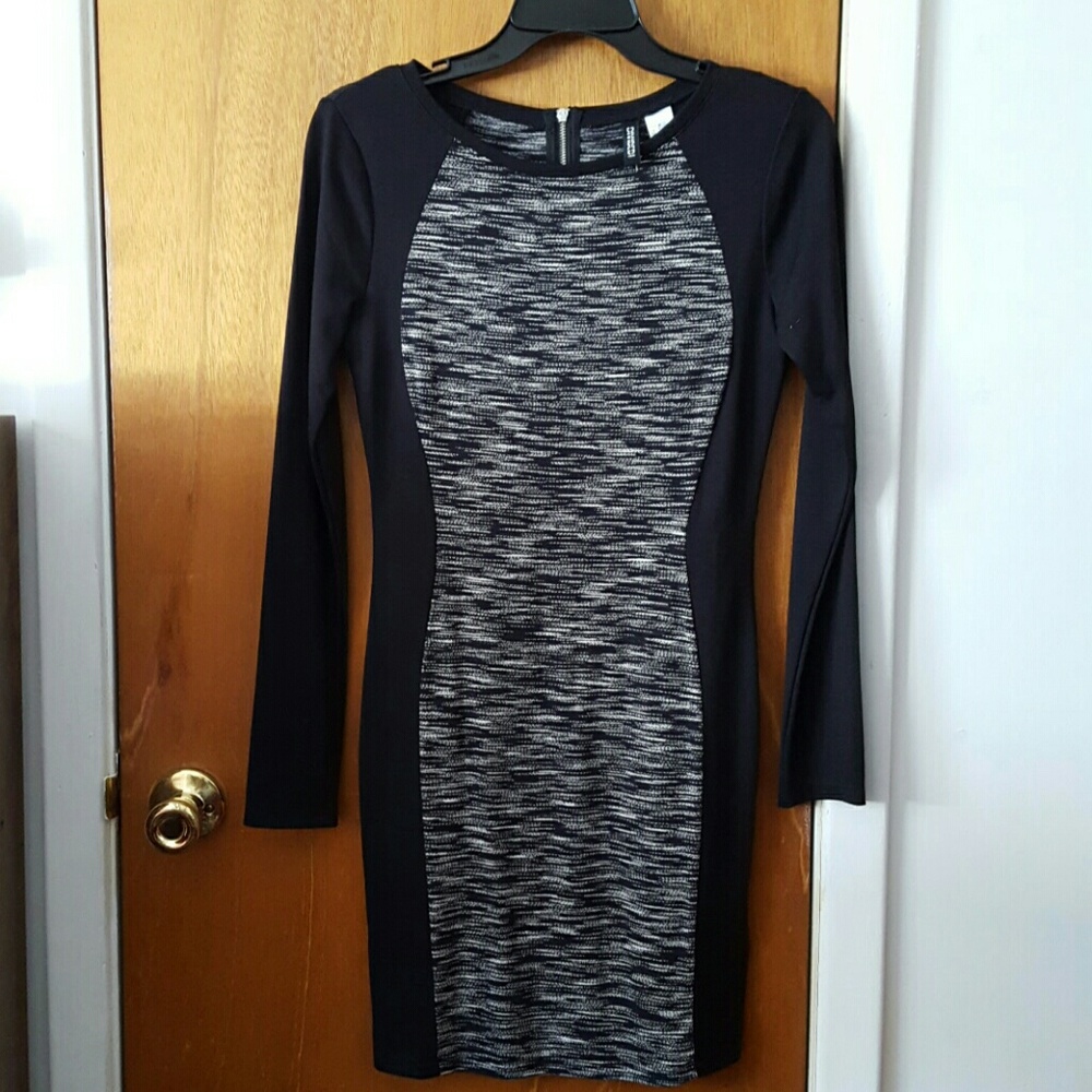 H & M long sleeve dress
