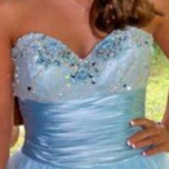 Terani Prom Dress Size 2 - Picture 3 of 3