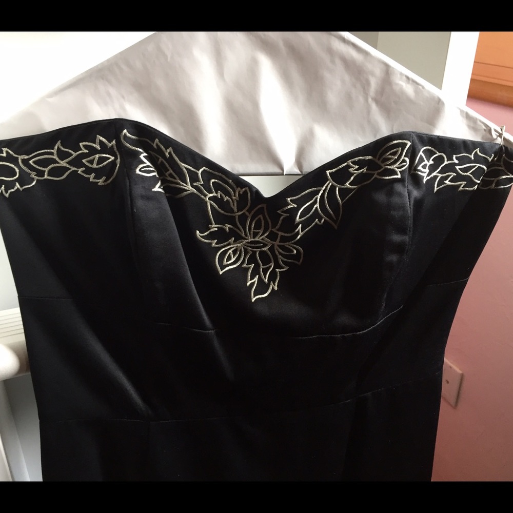 White House black Market dress size 2.  Worn once