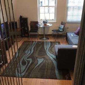 Meet your Posher, Tala