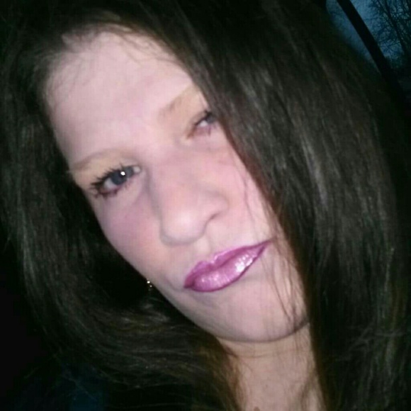 Meet your Posher, Cammie - Picture 1 of 1