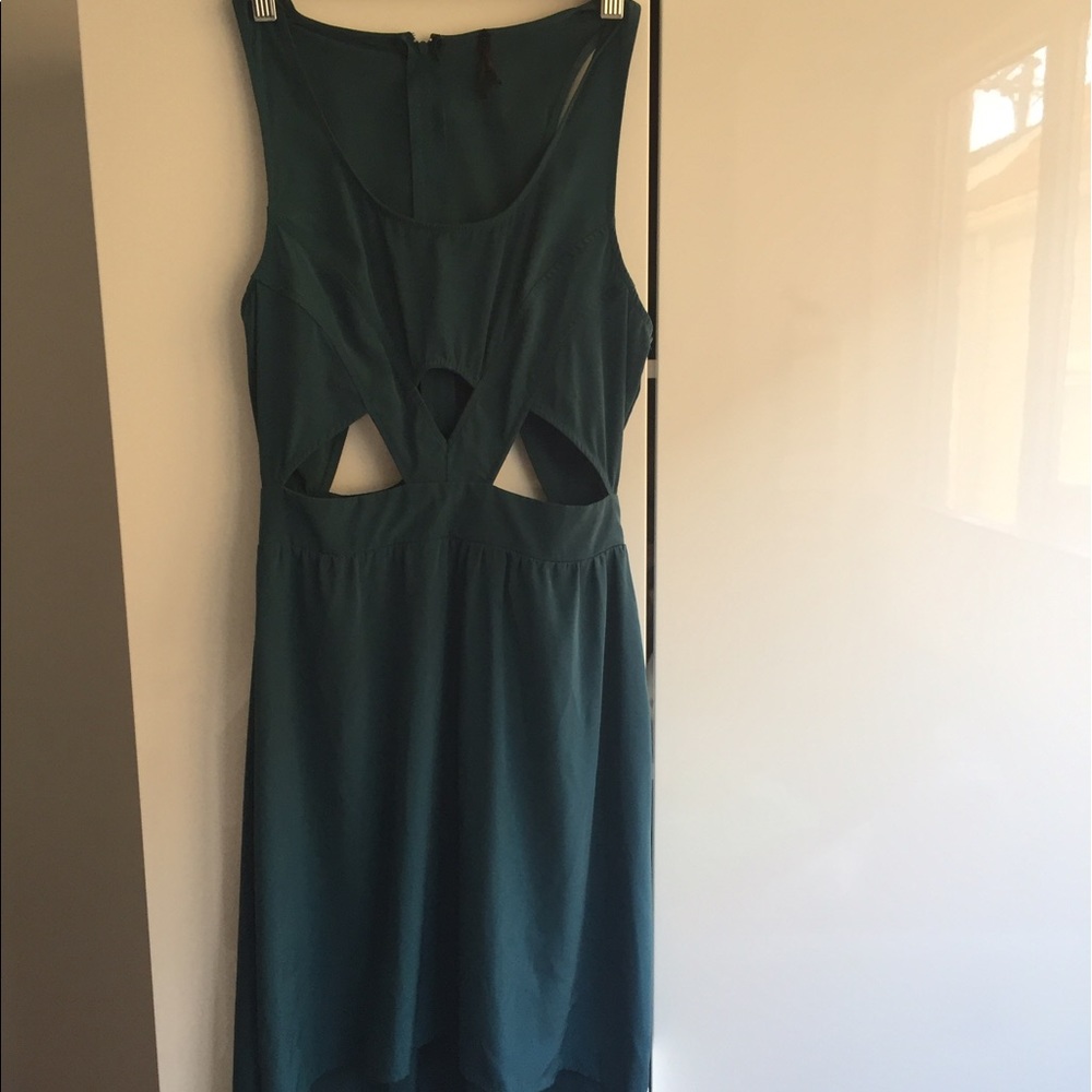 Sleeveless Cut Out Dress *Boutique