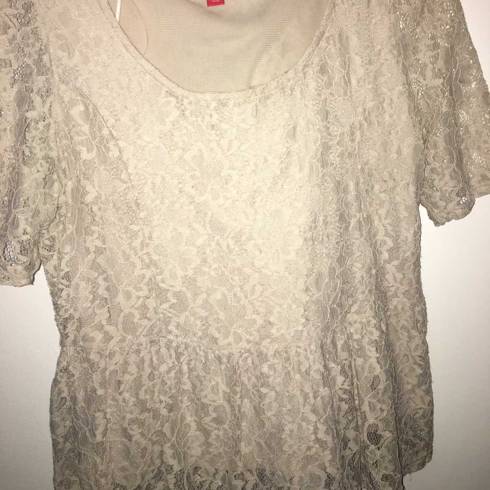 Elle lace blouse