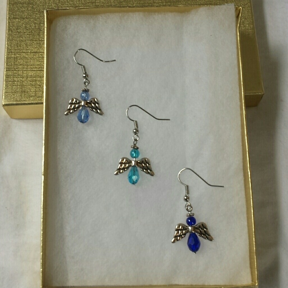 Angels in silver, full color