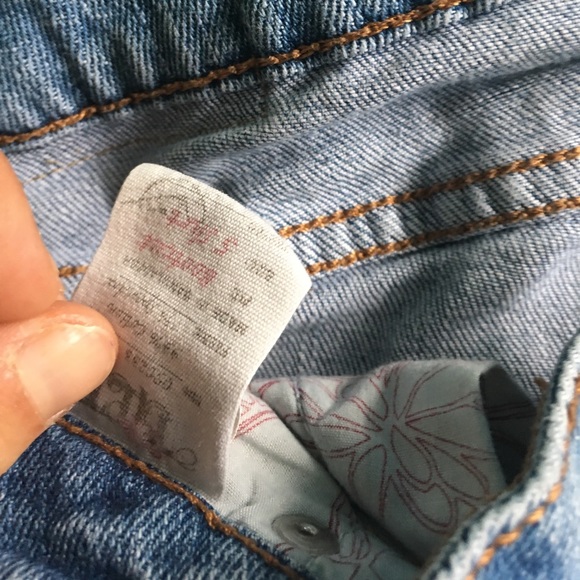 Jeans - Picture 1 of 3