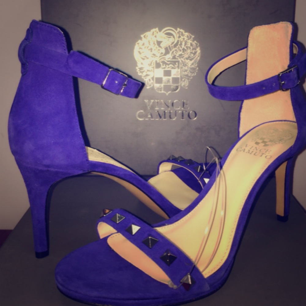 Vince Camuto Blue Heels 7.5