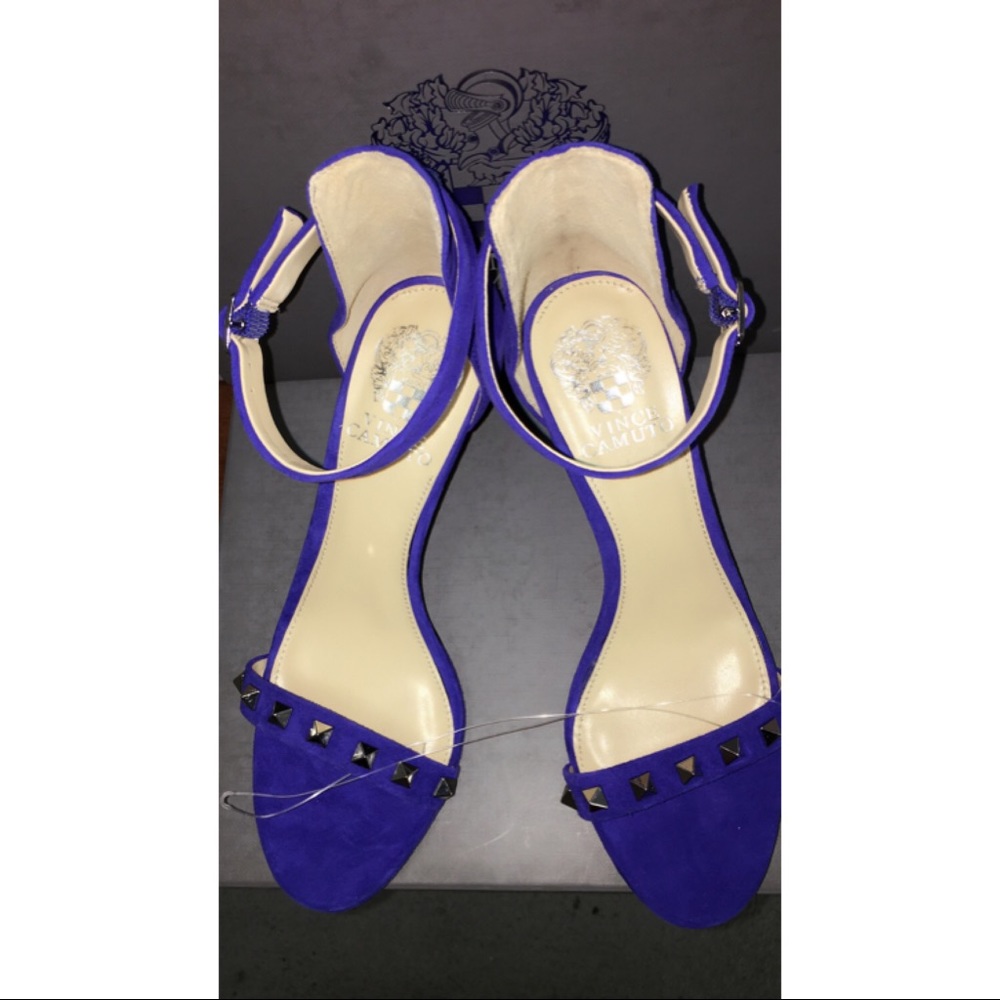Vince Camuto Blue Heels 7.5 - Picture 3 of 4