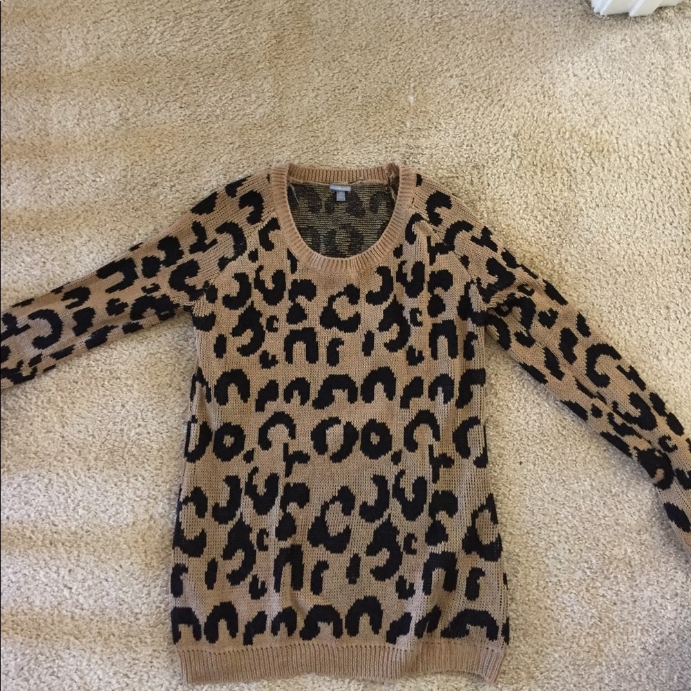 Cheetah pattern sweater