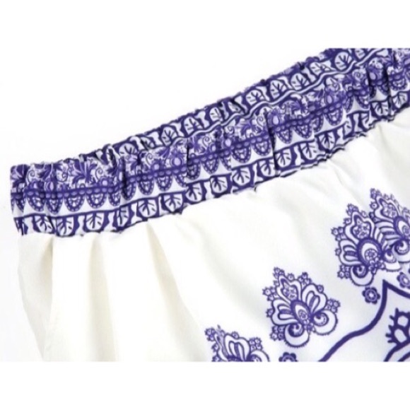 ❗️CLEARANCE❗️Blue White Crop Top Short Set S M L - Picture 3 of 3