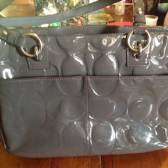 Gary coach purse - Picture 3 of 4