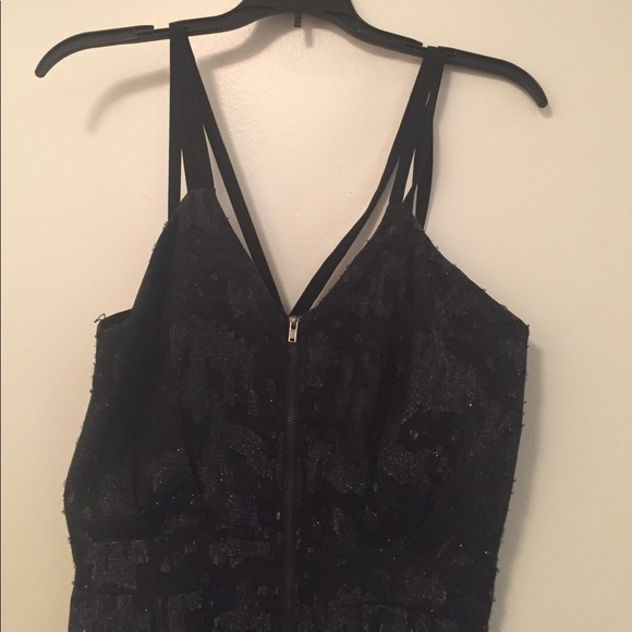 Wide leg jumpsuit - Picture 2 of 4