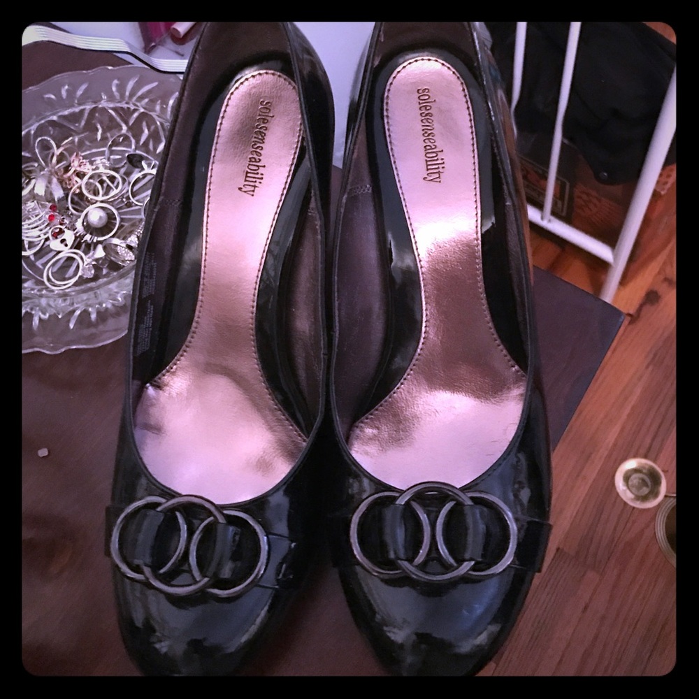 Black patent leather heels read description !!!!!