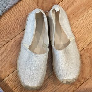 LIKE NEW! Kids' Glittery slip on espadrilles.
