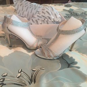 Crystal Studded Dress Shoes!!!