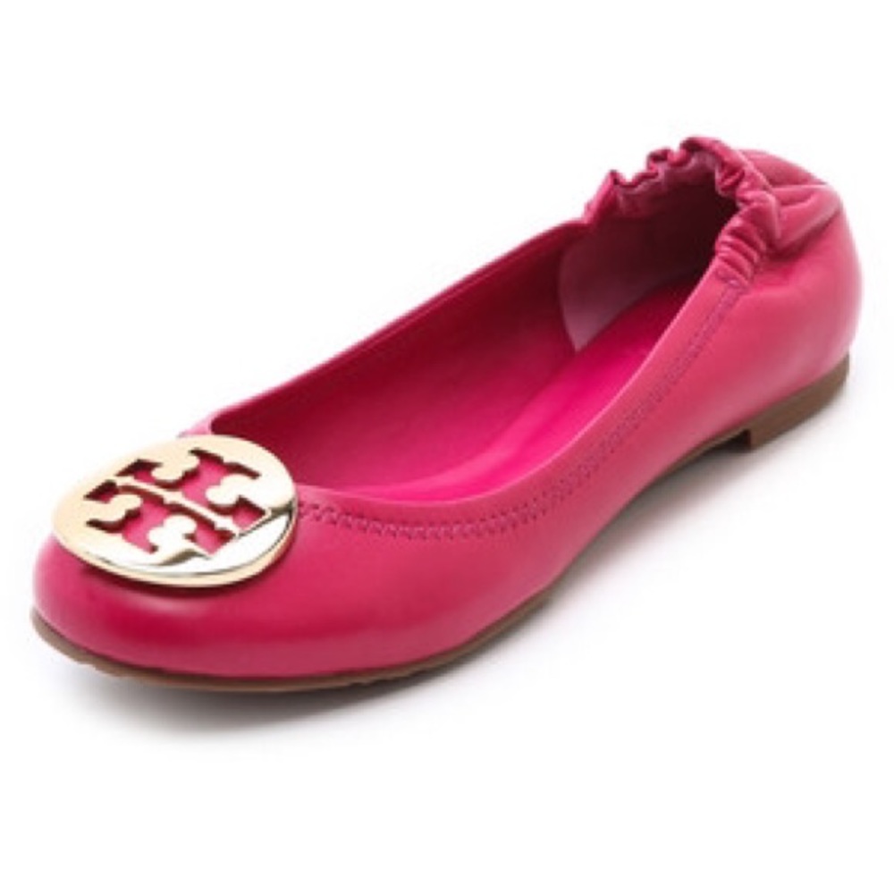 Tory Burch fuschia Reva flat.