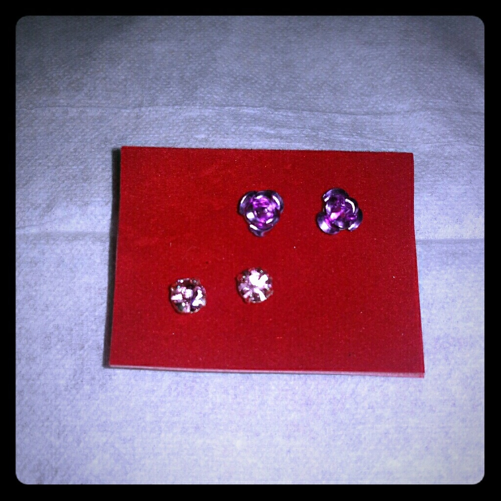 NWOT pink earring set