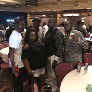 Meet your Posher, Dee