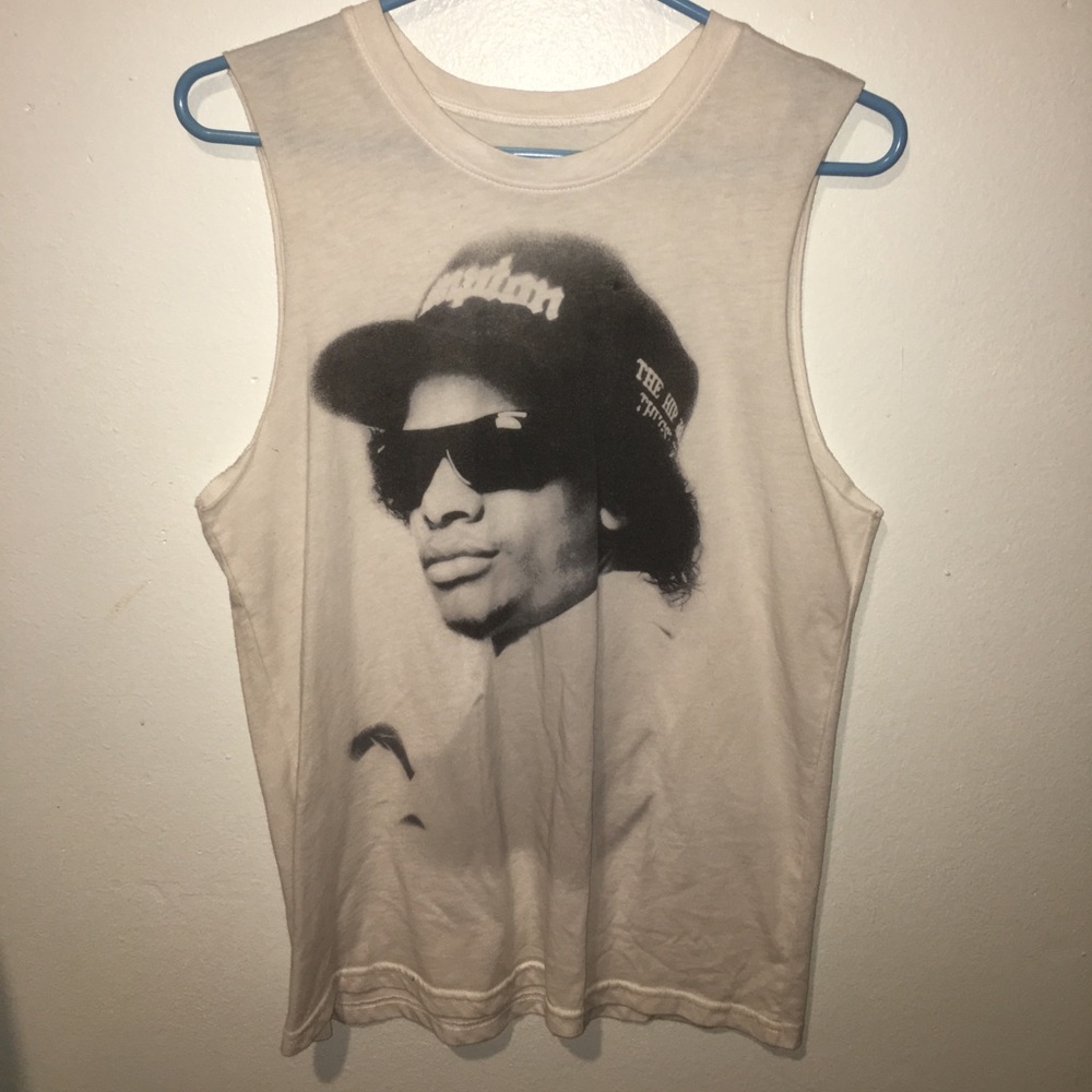 ❌Sold on Ⓜ️ercari Eazy-E muscle t-shirt