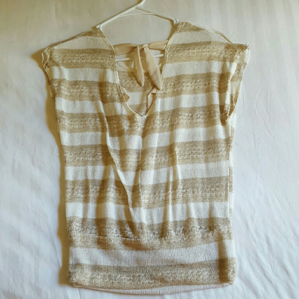 Spring Beige Top - Picture 2 of 2