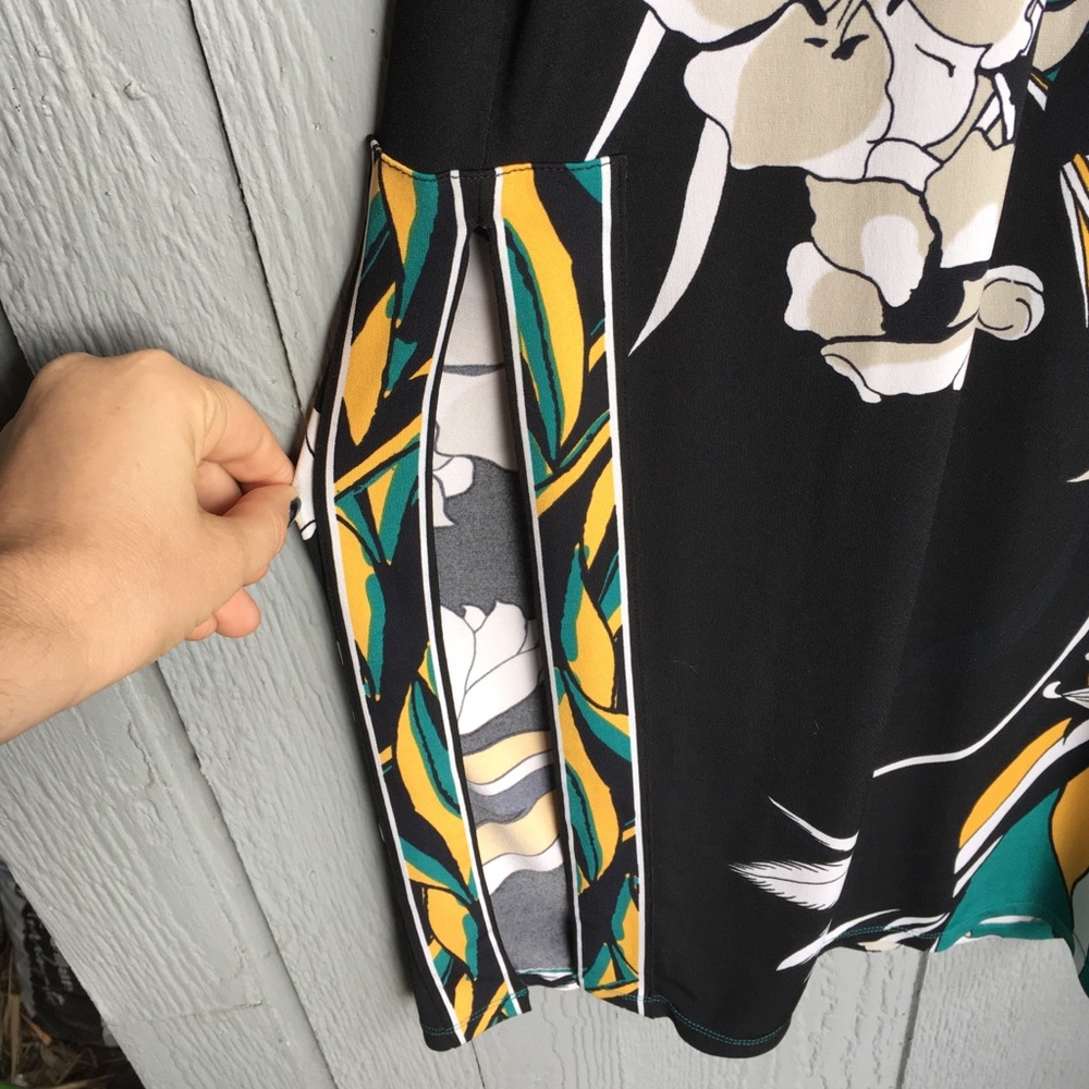 Plus size Like New Summer Dress Tahari woman 1x - Picture 4 of 8