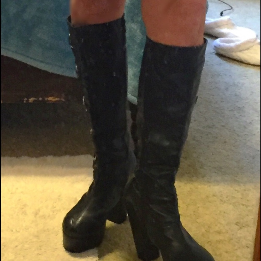 Platform boots