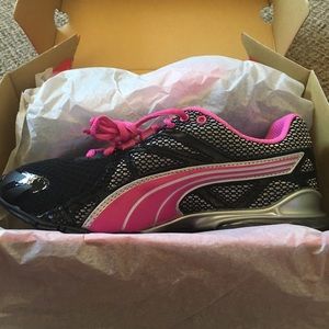 Puma Voltaic 5 women's shoes size 6