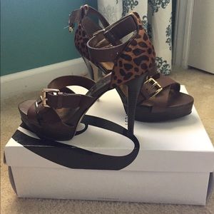 Nine West 6.5 heels. Perfect for summer time