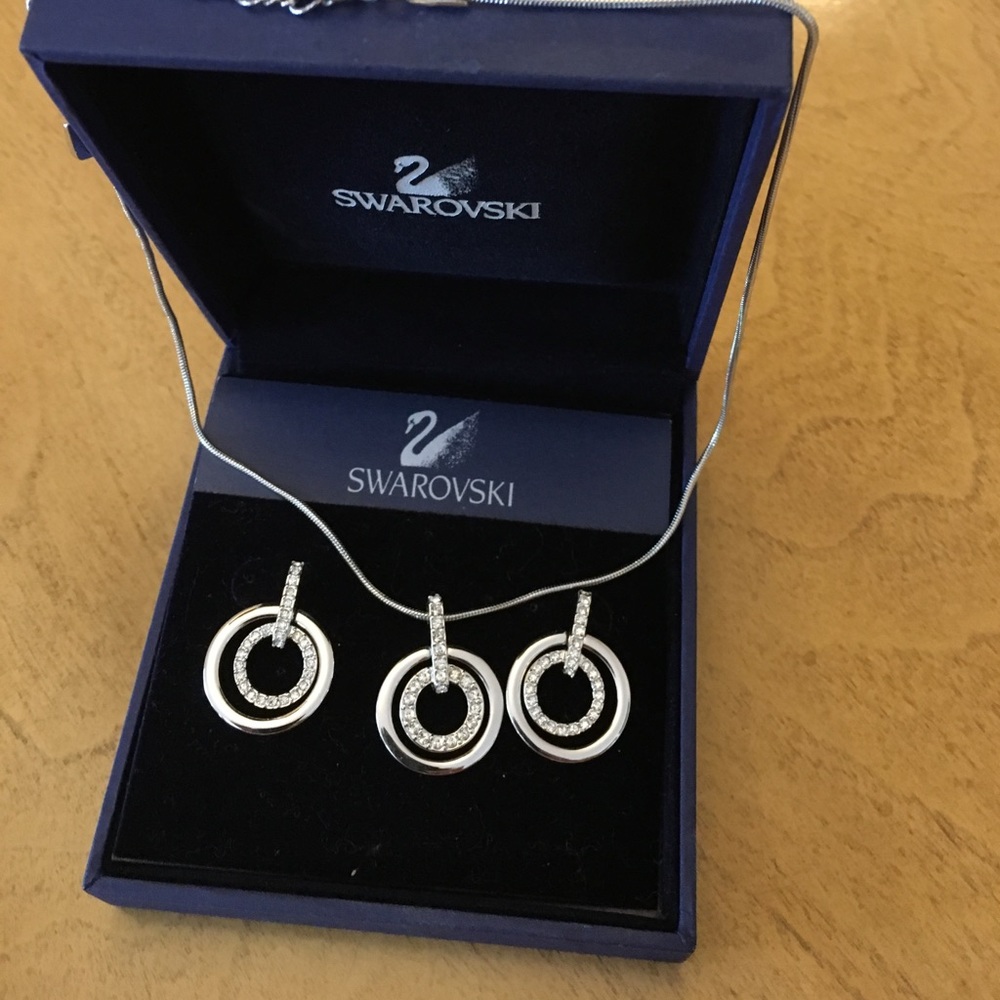 Swarovski set,  dazzling wear.  Authentic