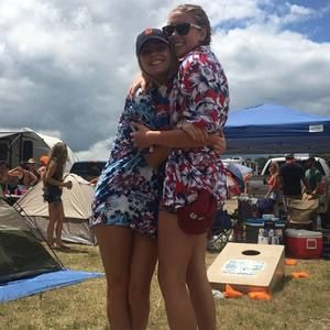 Meet your Posher, Kayla