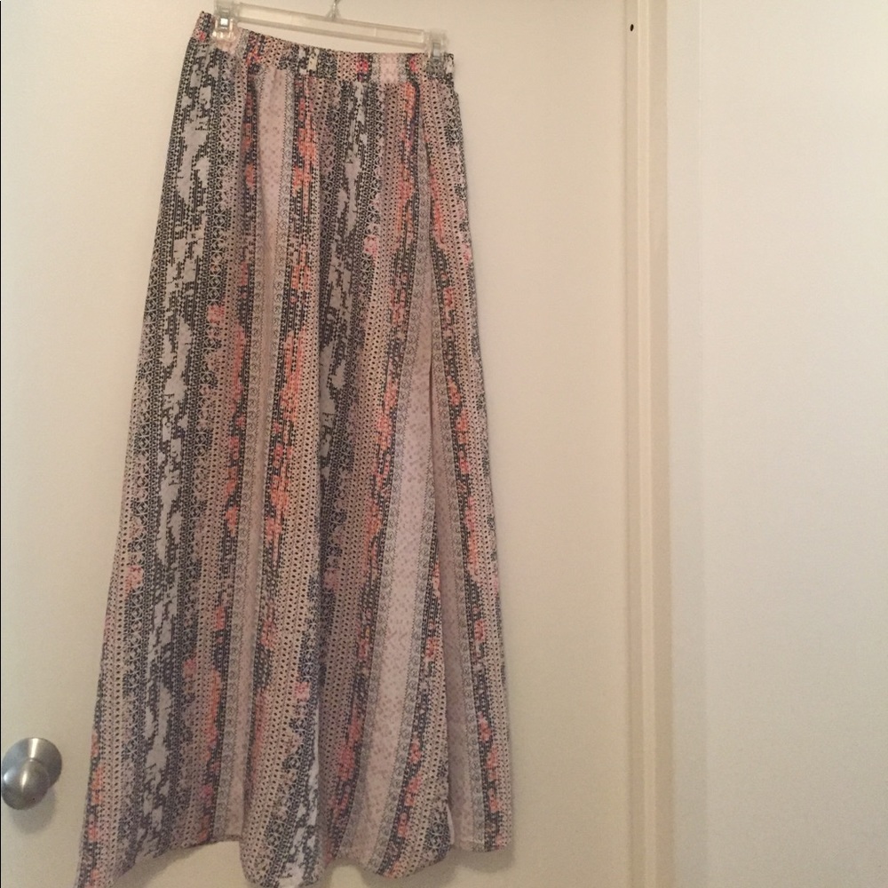 Maxi skirt