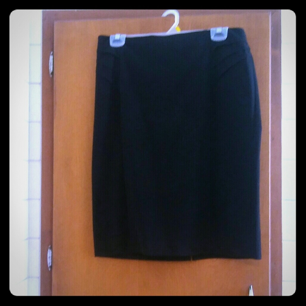 New York & Company Pencil skirt