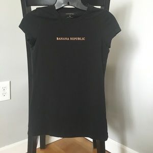 Banana Republic women's black shirt sleeve tee