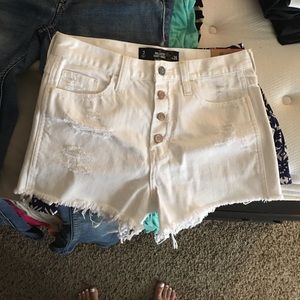 NWT White Hollister high waisted shorts