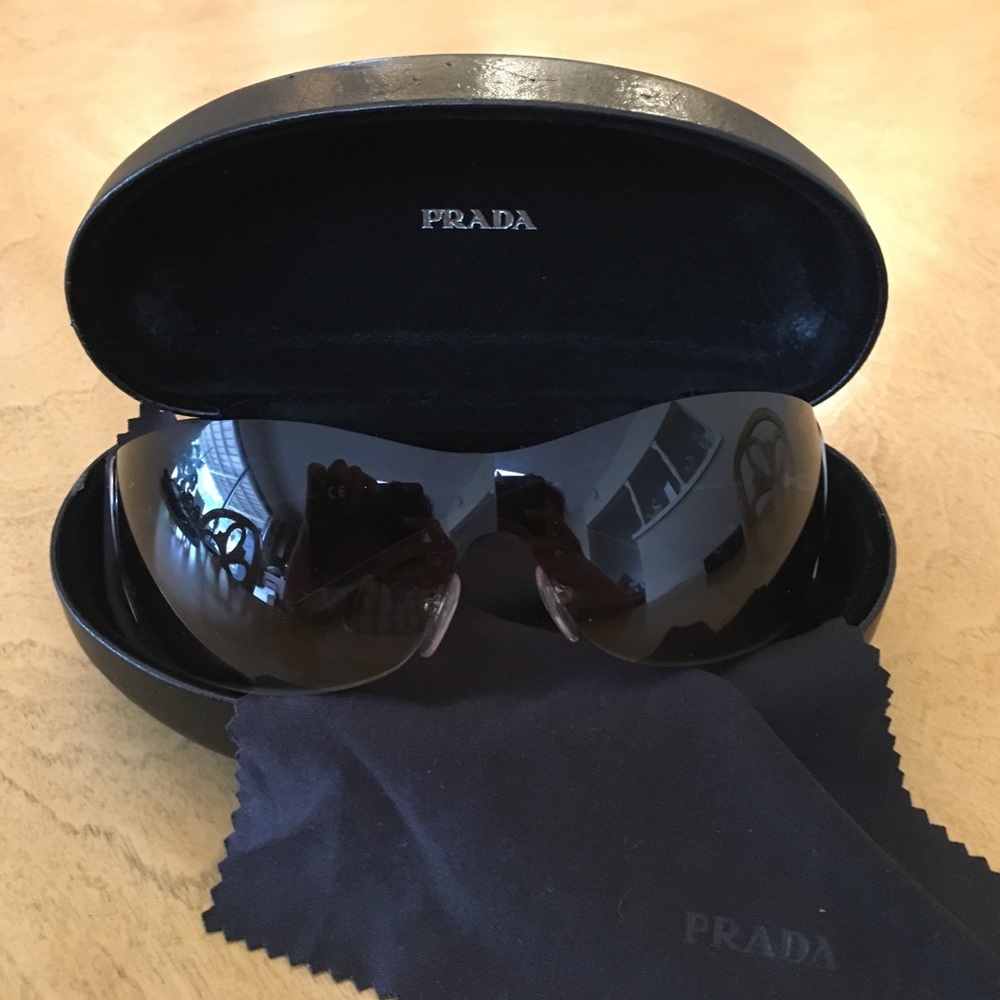 Wave sunglasses