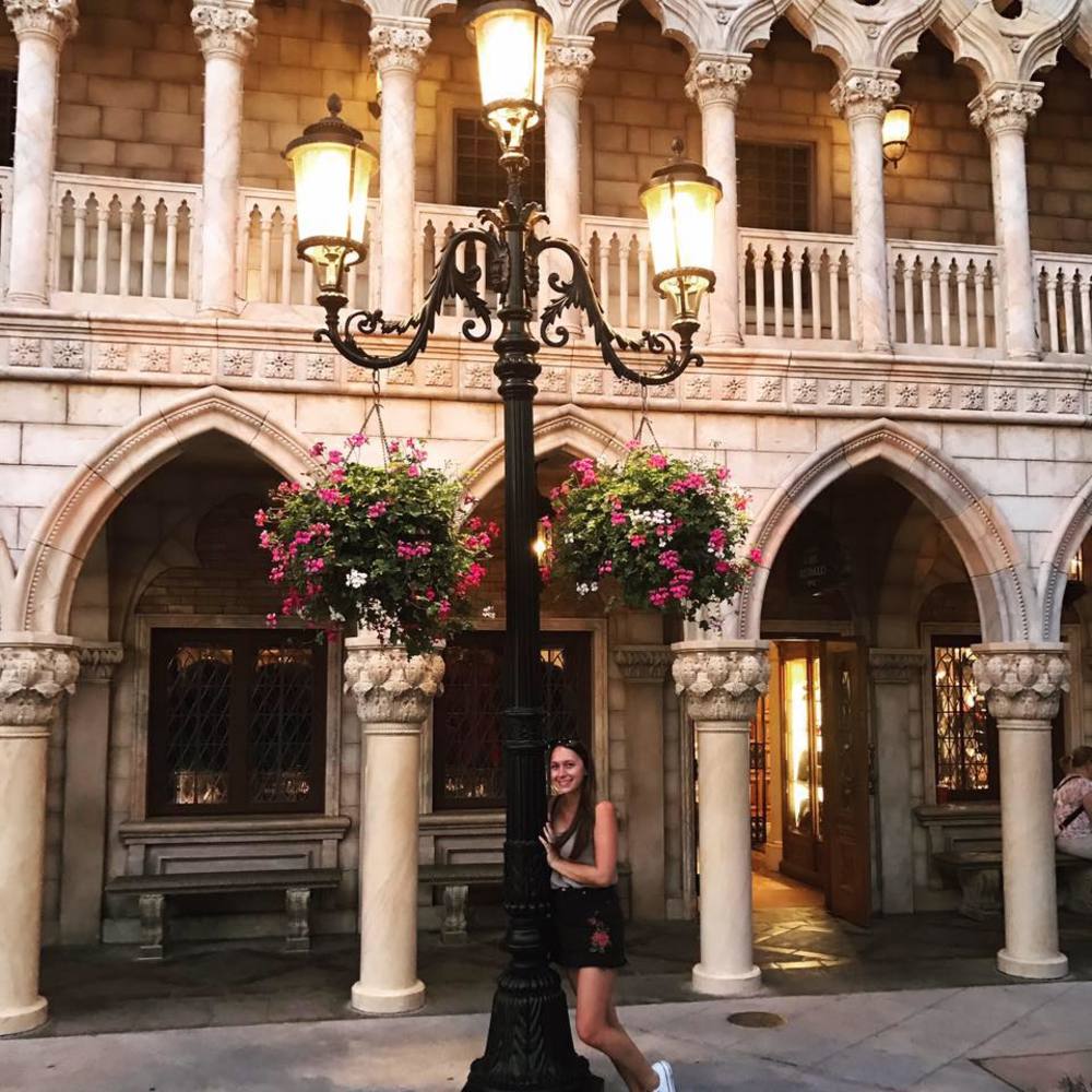 Meet your Posher, Sara