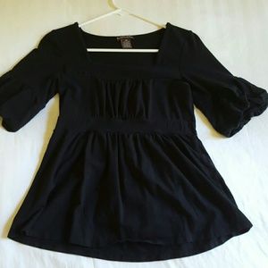 Black Tee
