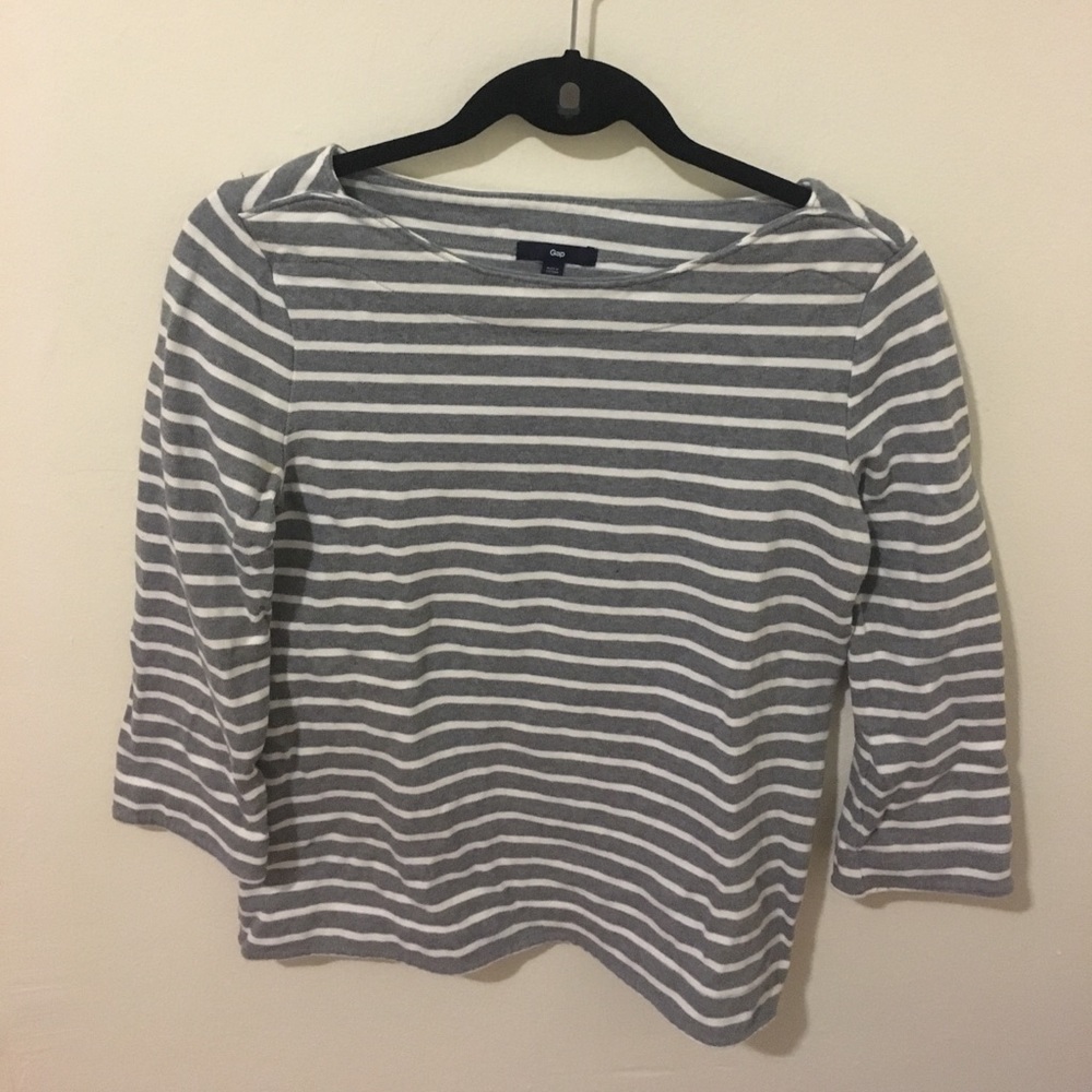 Gap boat neck grey and white striped sweater