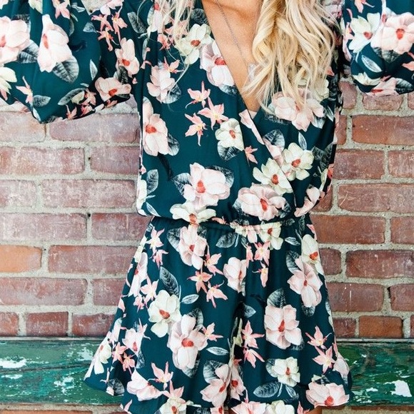 Show Me Your MuMu Other - Show me your Mumu romper size small