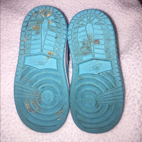 Jordan's - Picture 2 of 4