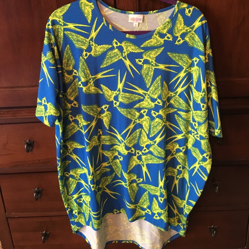 Lularoe Irma size small. NWOT.
