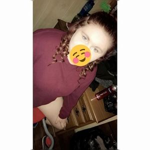 Meet your Posher, Desiree